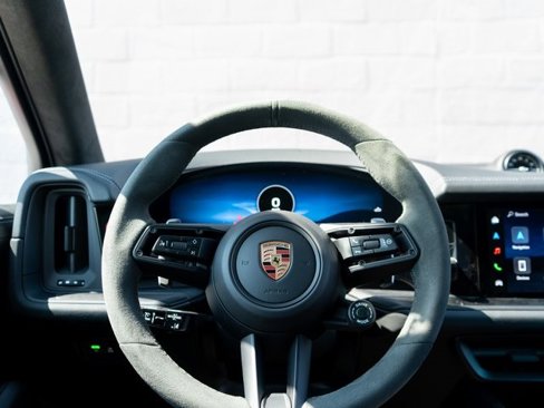 New 2026 Porsche Cayenne GTS image 23