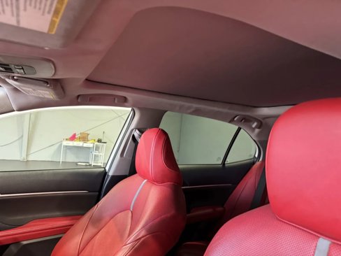 Used 2023 Toyota Camry XSE image 11
