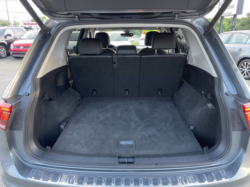 Used 2022 Volkswagen Tiguan SE image 16