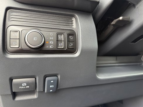 New 2026 Ford F350 Lariat image 16