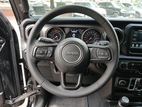 Used 2023 Jeep Wrangler Sport S image 15
