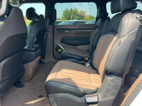 New 2026 Kia EV9 GT-Line image 13