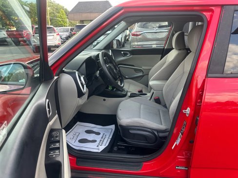 Used 2020 Kia Soul S image 11
