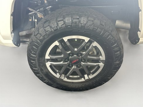 Used 2024 Toyota Tacoma TRD Sport image 11