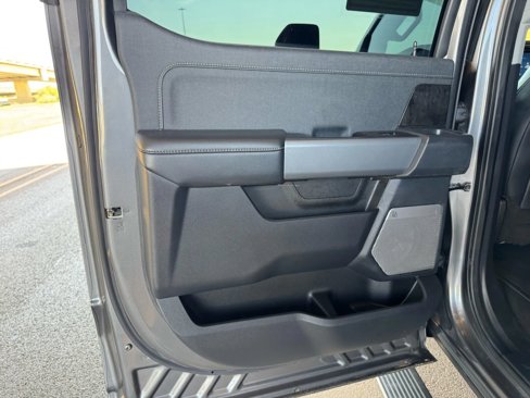 Used 2024 Ford F350 Lariat w/ Lariat Ultimate Package image 21