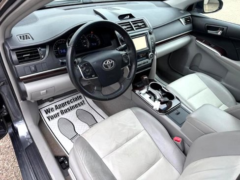 Used 2014 Toyota Camry SE image 17