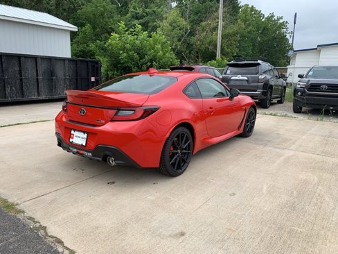 New 2025 Toyota GR86 Premium image 4