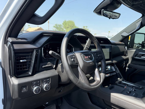 Used 2025 GMC Sierra 2500 AT4 w/ AT4 Premium Plus Package image 15