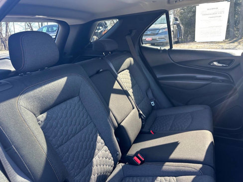 Used 2019 Chevrolet Equinox LT image 18