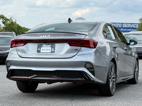 Used 2023 Kia Forte GT-Line w/ GT-Line Premium Package image 5