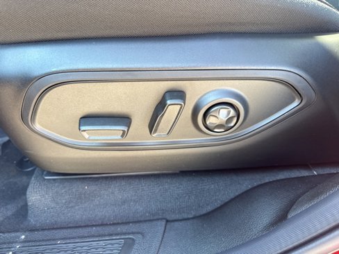New 2025 Jeep Grand Cherokee L Laredo image 10