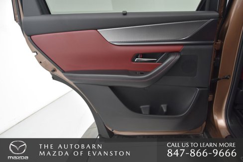 Used 2025 MAZDA CX-70 Plug-In Hybrid w/ Premium Plus image 32