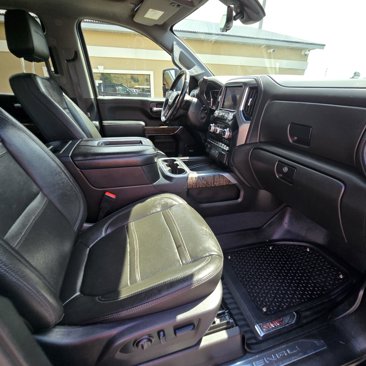 Used 2022 GMC Sierra 3500 Denali w/ Denali Black Diamond Edition image 15