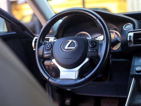 Used 2015 Lexus IS 250 image 35