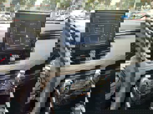 Used 2021 Toyota RAV4 XLE image 22