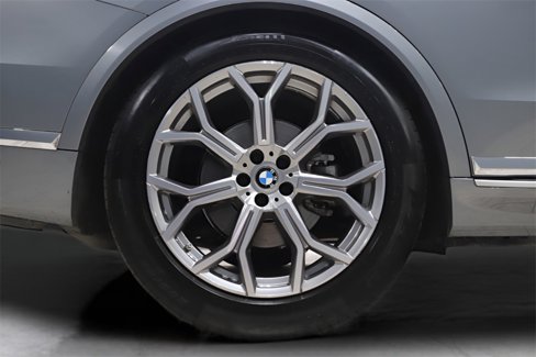Used 2023 BMW X7 xDrive40i w/ Premium Package image 18
