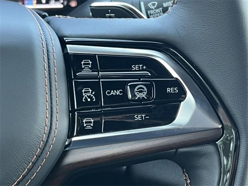 New 2025 Jeep Grand Cherokee Summit image 22