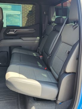 Used 2022 Chevrolet Silverado 1500 ZR2 image 26