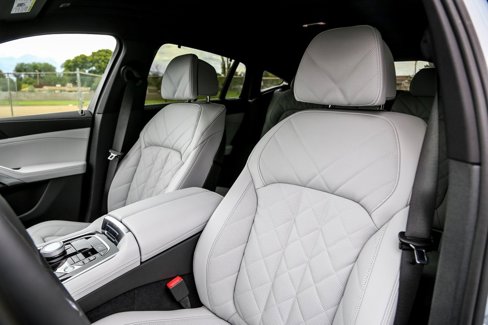 New 2026 BMW X6 M60i image 22