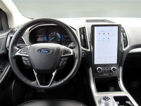 Used 2024 Ford Edge SEL image 5