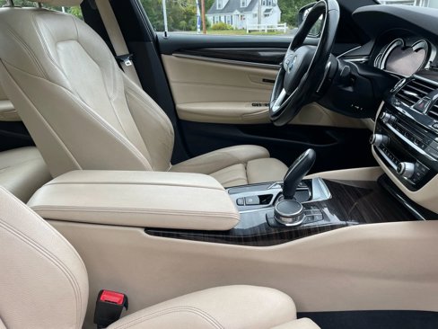 Used 2017 BMW 530i image 30