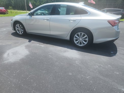 Used 2020 Chevrolet Malibu LT image 3