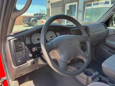 Used 2004 Toyota Tacoma PreRunner image 13