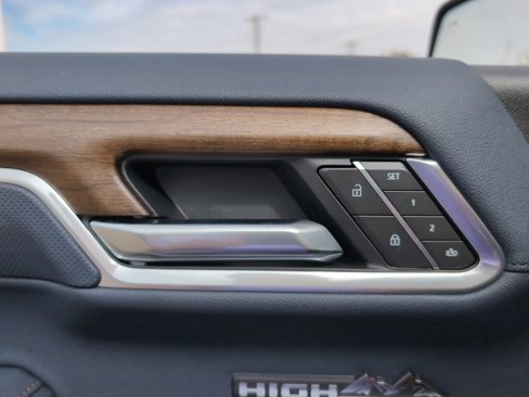 New 2026 Chevrolet Silverado 1500 High Country w/ Technology Package image 29