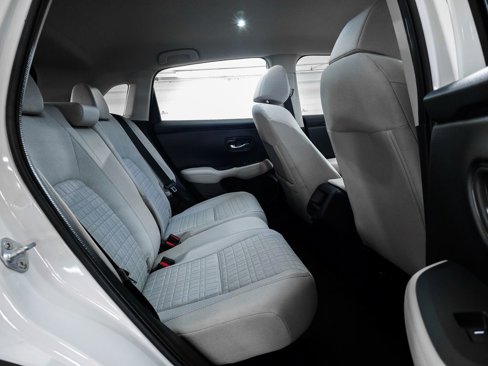 Certified 2024 Honda HR-V LX image 37