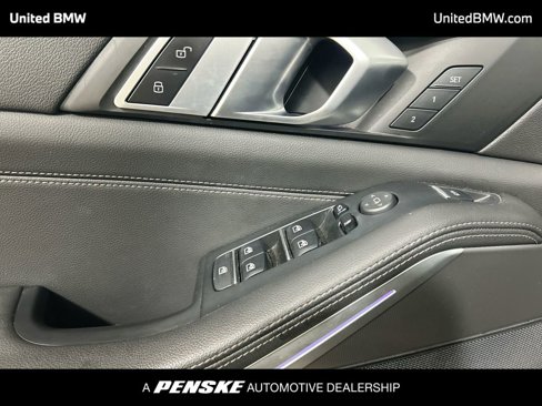 Certified 2022 BMW X5 sDrive40i w/ Premium Package image 12