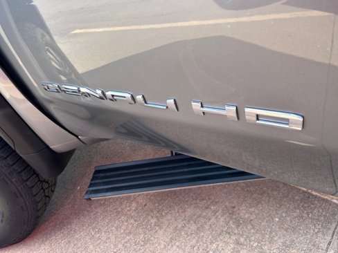 New 2026 GMC Sierra 2500 Denali Ultimate w/ Max Trailering Package image 9