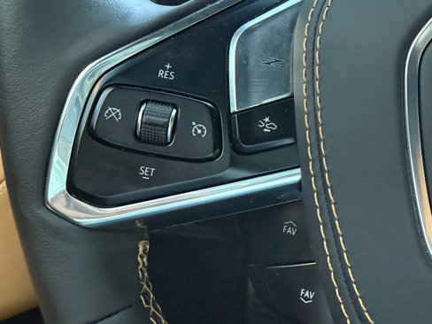 Used 2025 Chevrolet Corvette Stingray Preferred Cpe w/ Stealth Interior Trim Package image 37
