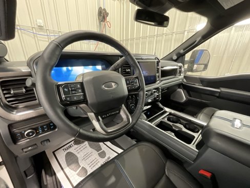 Used 2025 Ford F350 Platinum image 14