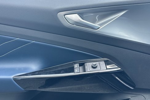 New 2025 Volkswagen ID.4 Pro S Plus image 10