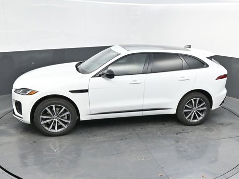 New 2026 Jaguar F-PACE R-Dynamic S image 40