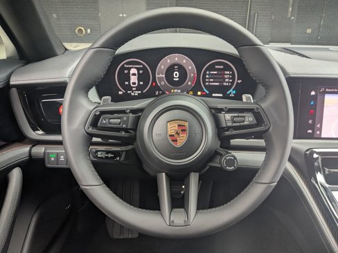 New 2025 Porsche Panamera 4 image 15