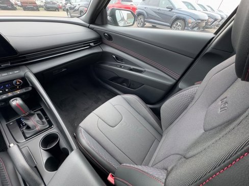 Certified 2025 Hyundai Elantra N Line image 14
