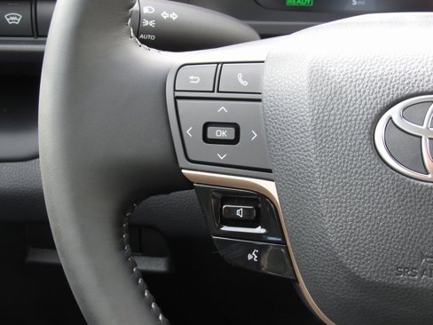 New 2026 Toyota Crown XLE image 25