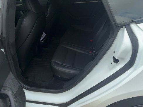Used 2023 Tesla Model S image 6