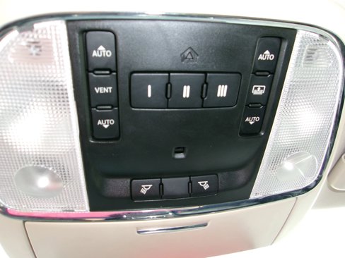 Used 2015 Chrysler 300 C image 10
