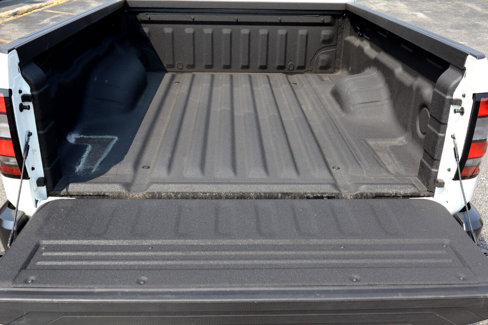 Used 2024 Nissan Frontier S image 7