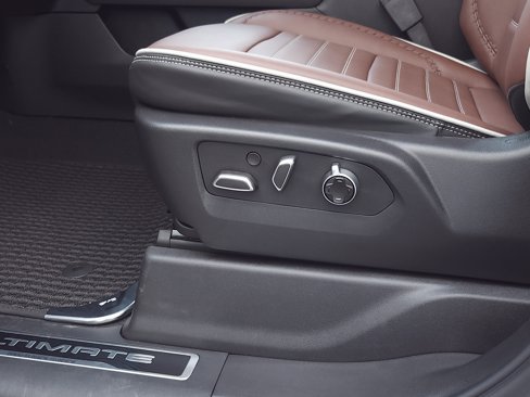 New 2025 GMC Sierra 2500 Denali Ultimate image 13