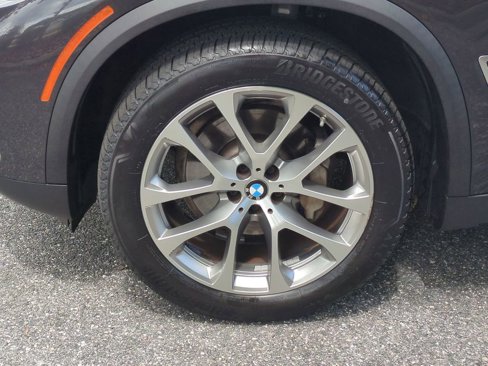Used 2023 BMW X5 sDrive40i w/ Premium Package image 11