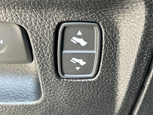 New 2026 RAM 1500 4x4 Crew Cab image 19