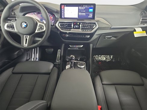 New 2025 BMW X4 M40i image 9
