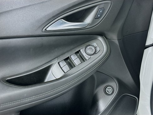 Used 2022 Buick Encore GX Select image 15