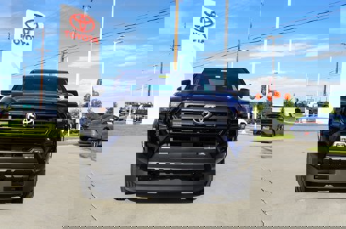New 2025 Toyota Tacoma SR5 image 3