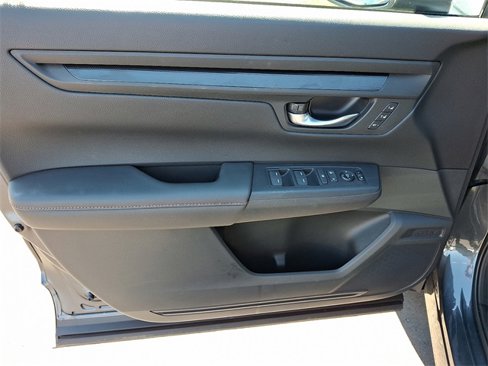 Used 2025 Honda CR-V Sport-L image 9