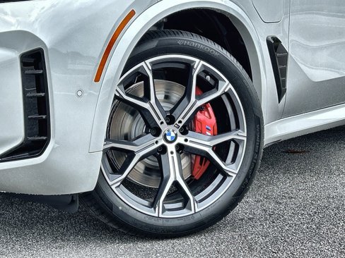 New 2026 BMW X5 xDrive50e w/ M Sport Package image 14