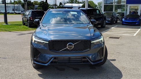 New 2026 Volvo XC60 T8 Plus w/ Protection Package Premier image 39